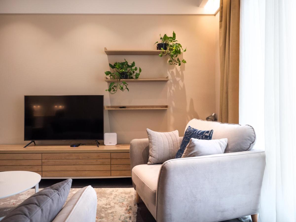 Lake Drive Rooms&Apartments Tirana Esterno foto